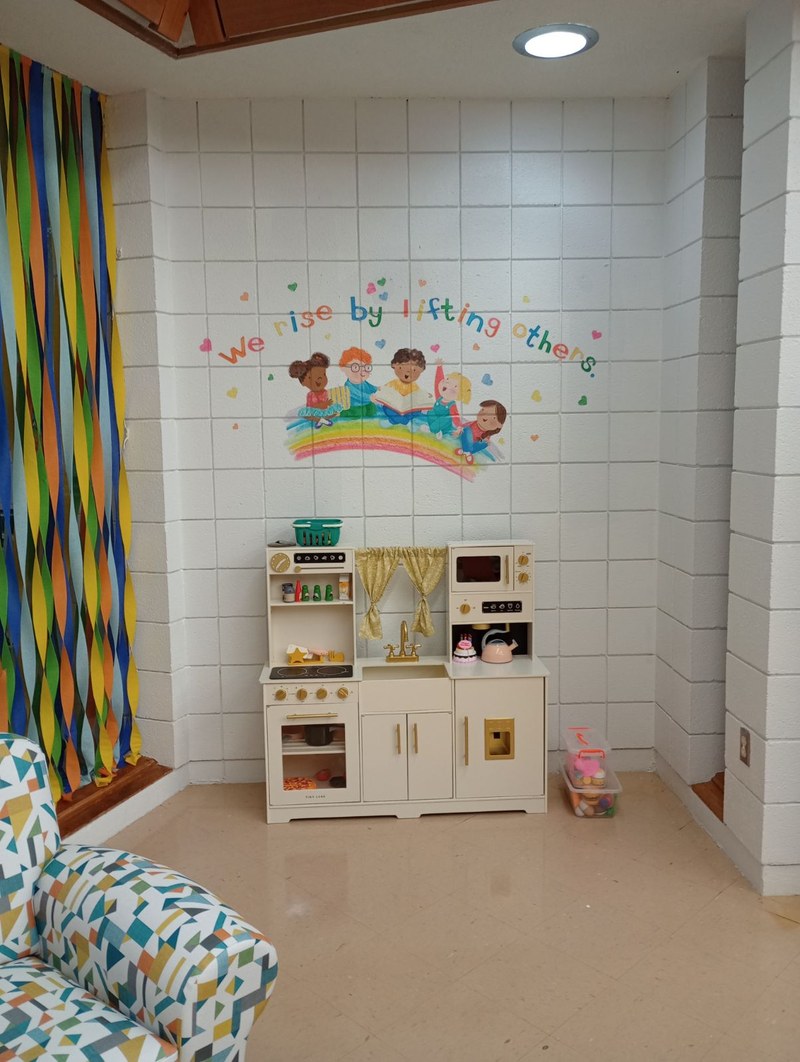 Play Kitchen with wall decor.JPG